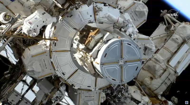 Spacewalking astronauts wrap up battery improvements