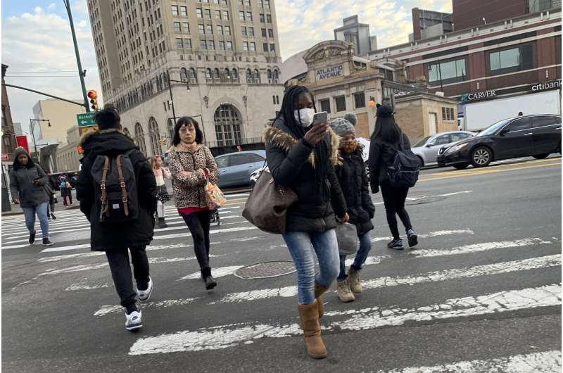 The city sleeps: New York bans big gatherings, museums close