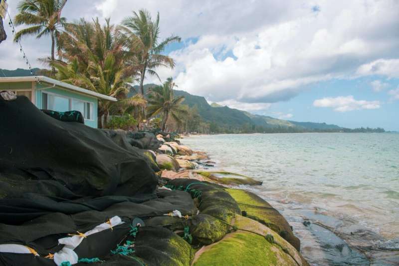 40% of O'ahu, Hawai'i beaches could be lost by mid-century