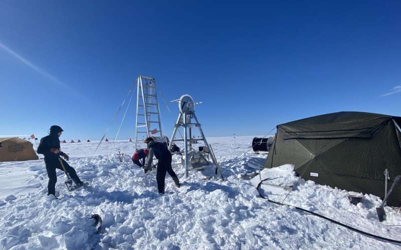 Scientists find record warm water in Antarctica, pointing to cause behind troubling glacier melt