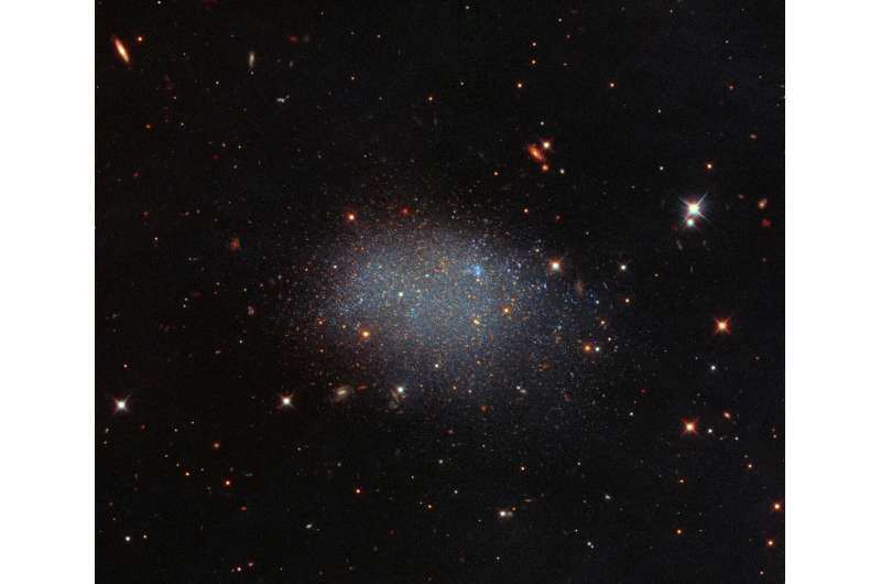 Image: Hubble sees stellar glitter in a cosmic void