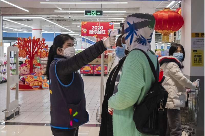 Teacher's photos document virus-hit Chinese city