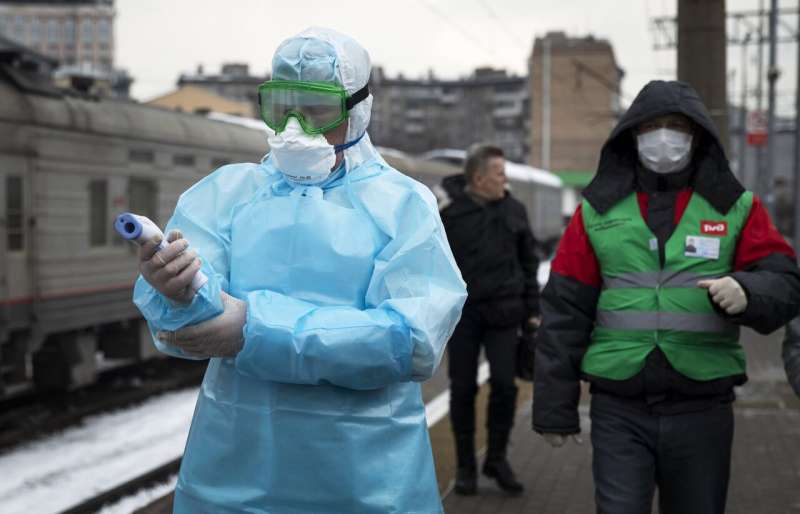 Moscow targets Chinese with raids amid virus fears