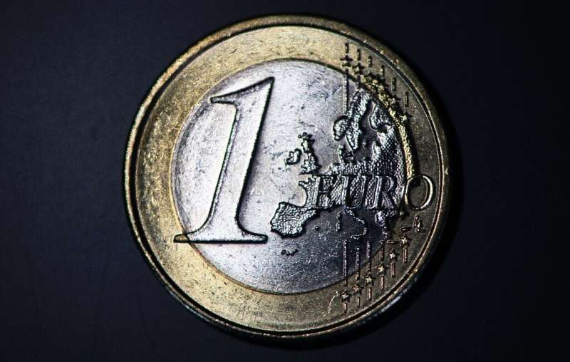 A digital euro would complement, not replace cash