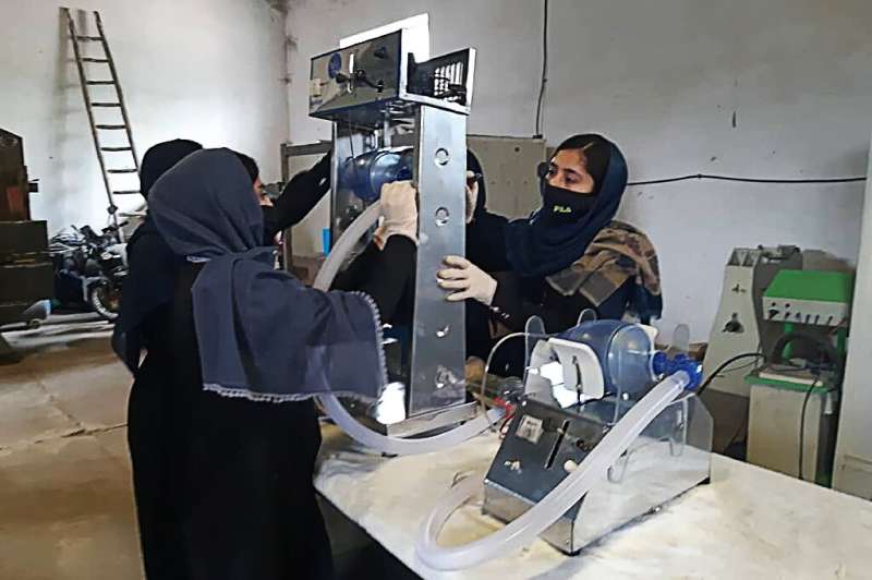Afghan girls try building ventilator from used car parts