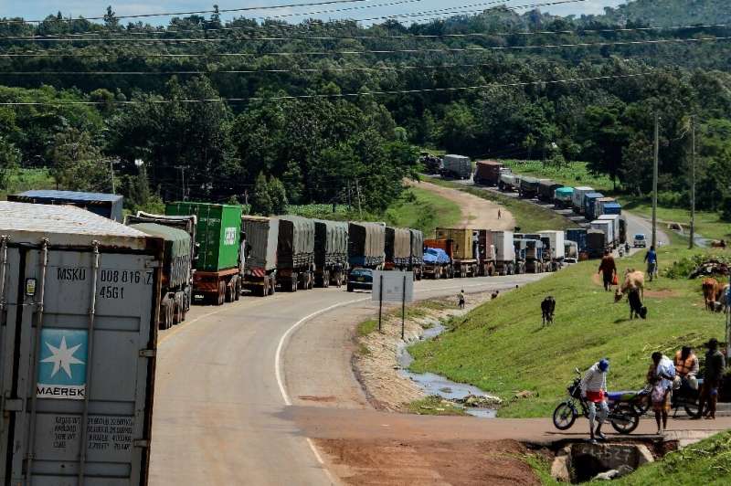 All truck drivers ferrying goods crossing the border from Kenya into Uganda must take a test for COVID-19 by Ugandan health offi