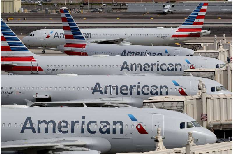 American and 4 other airlines reach loan agreements with US