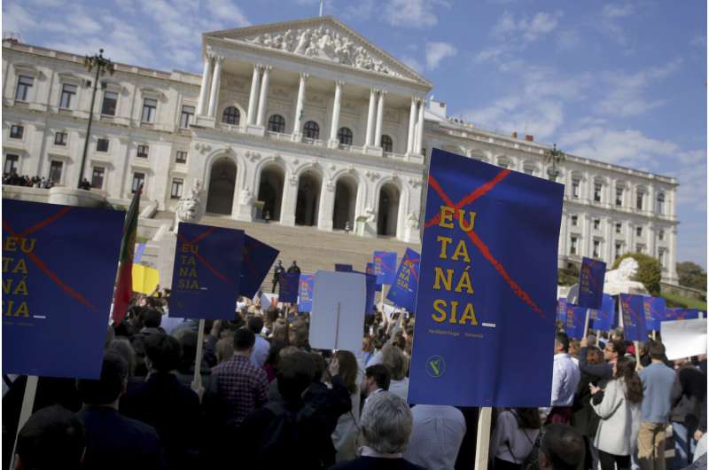 Amid protests, Portugal lawmakers vote to allow euthanasia