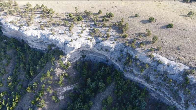 Ancient flooding formed, left behind boulders in Wildcat Ridge