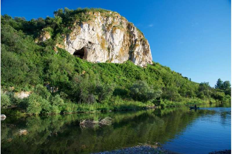 A Neandertal from Chagyrskaya Cave
