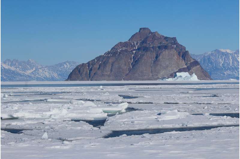 Arctic 'shorefast' sea ice threatened by climate change, study finds