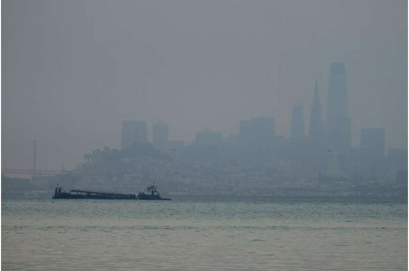 California slammed by wildfires, heat, unhealthy smoky air