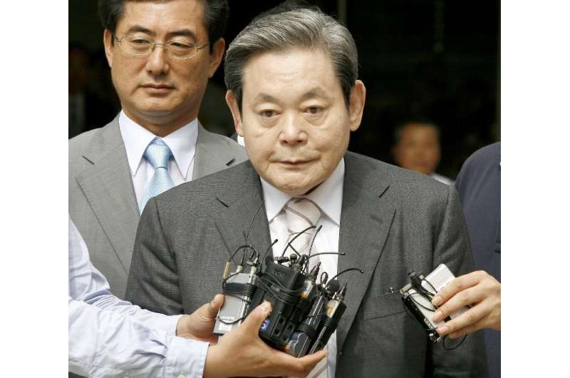 Chairman Lee Kun-hee, who transformed Samsung into a global power, died on Sunday