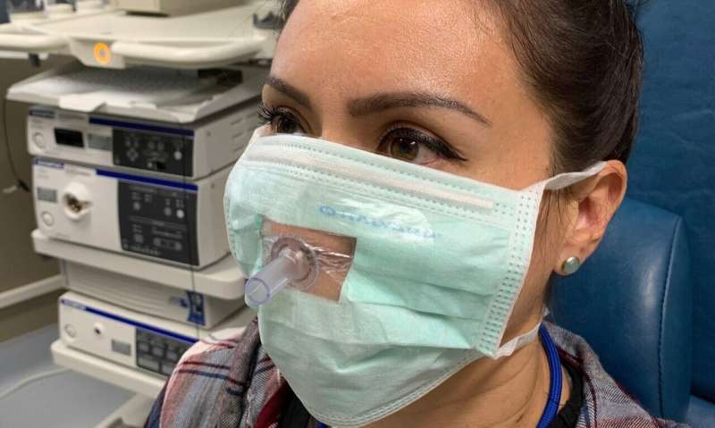 Doctor invents hybrid mask allowing ENT doctors to see more patients