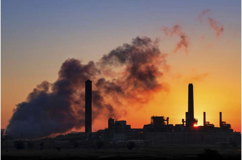 EPA overrides scientists' calls for tougher pollutant limit