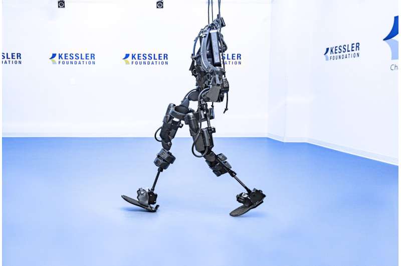 Exoskeleton-assisted walking improves mobility in individuals with spinal cord injury
