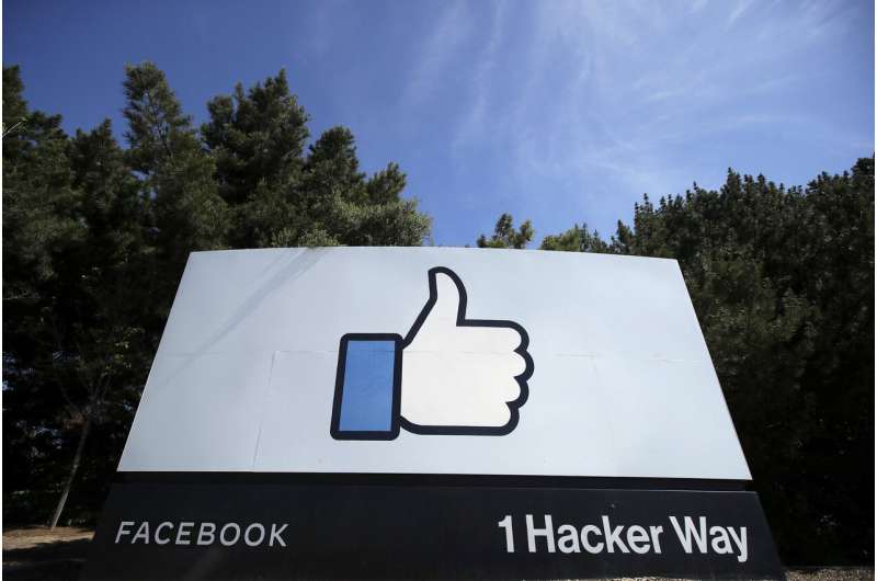 Facebook oversight board to start operating in October