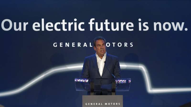 GM to invest $2.2B in Detroit to build electric vehicles