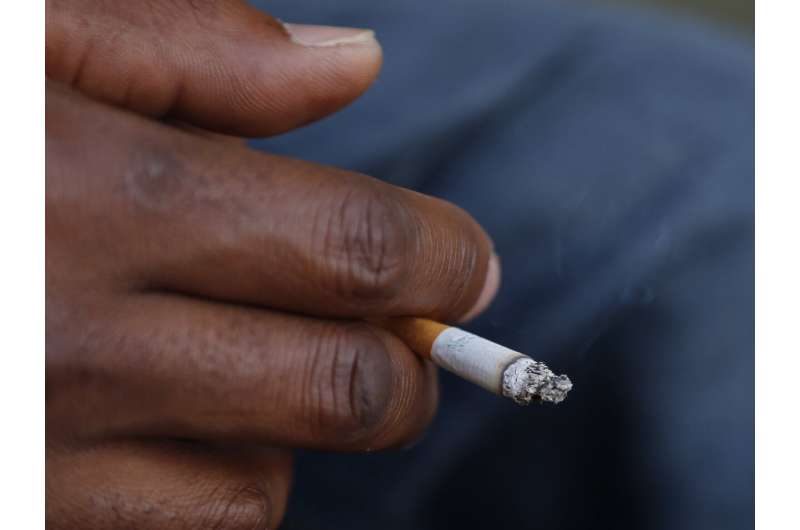 健康小组可能对更多吸烟者开放肺癌筛查