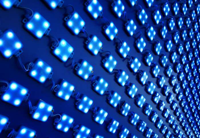Layer of nanoparticles could improve LED performance and lifetime