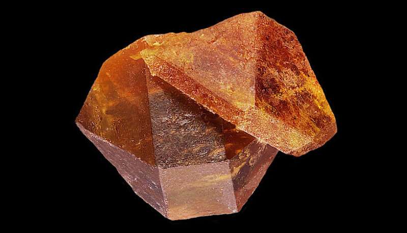 Mineral undergoes self-healing of irradiation damage