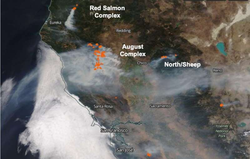 NASA observations aid efforts to track California's wildfire smoke from space