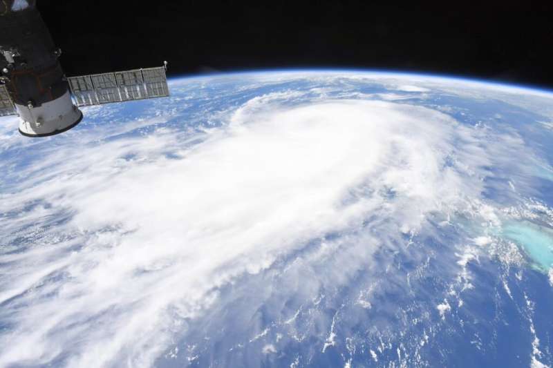 NASA's orbital views of a strengthening, dangerous major hurricane Laura