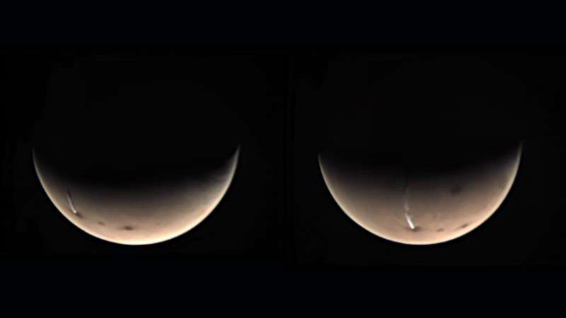 Return of the extremely elongated cloud on Mars