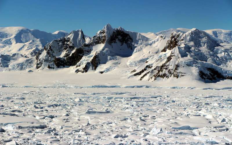 Satellite record gives unprecedented view of Antarctic ice shelf melt pattern over 25 years