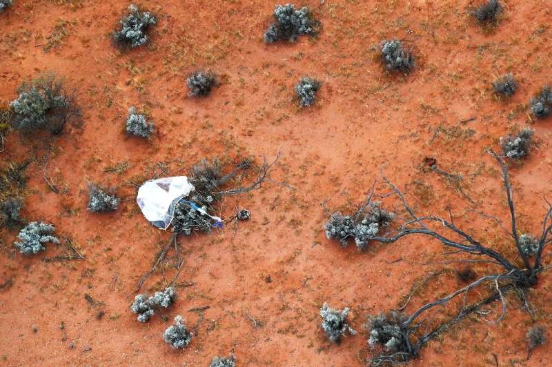 The capsule carrying the asteroid samples landed in the desert in South Australia soon after it entered the earth's atmosphere a