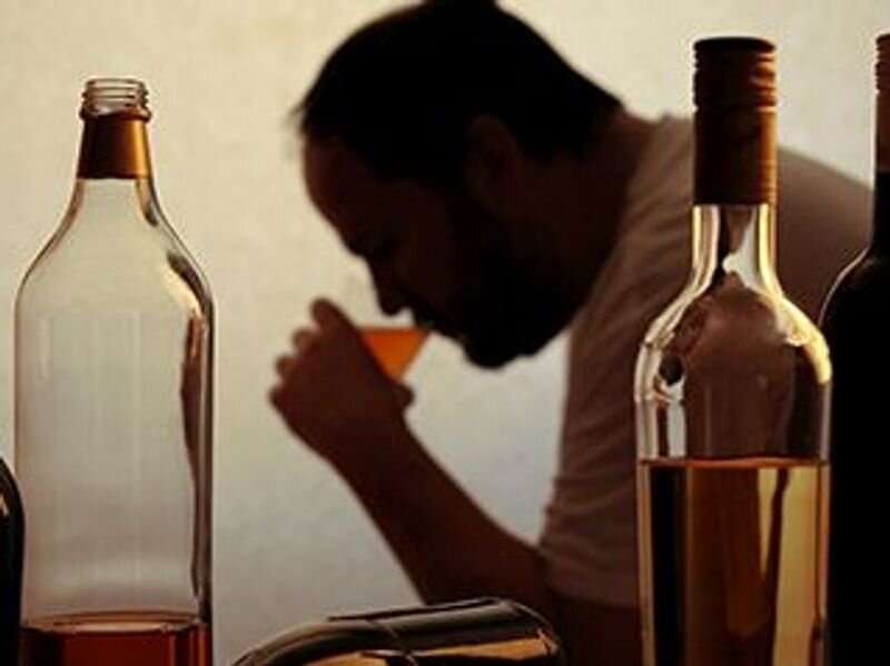 Unhealthy drinking habits seen with some psychiatric disorders