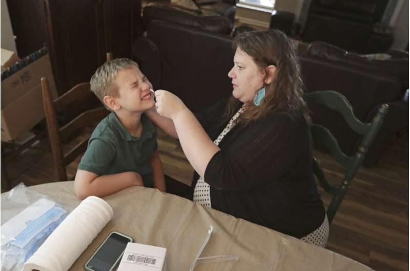 US kids, parents perform DIY tests for coronavirus science