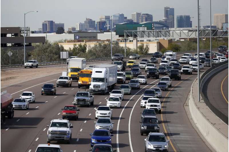 US traffic deaths fell 2% in 2019; 3rd straight yearly drop