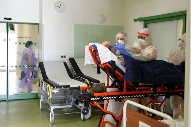 Czechs tighten restrictions amid surge of new virus variant