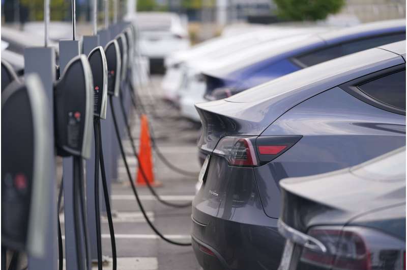 EU lacking sufficient electric cars charging infrastructure