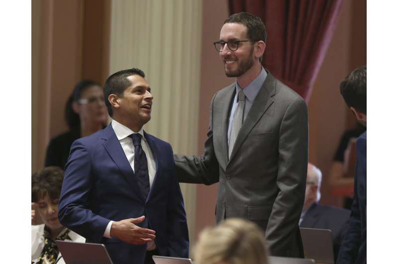 EXPLAINER: California's net neutrality law springs to life
