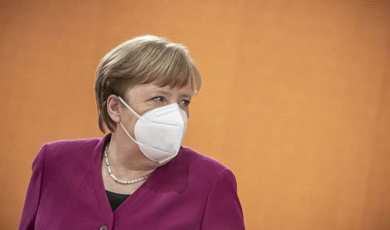 Merkel, German governors mull way ahead on lockdown