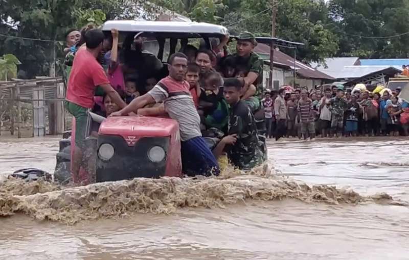 Rescue hampered by distance as more rain falls in Indonesia