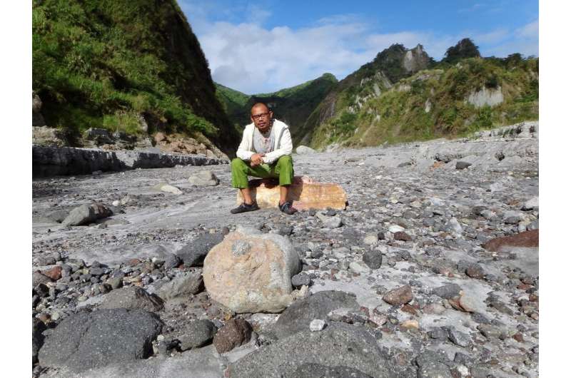 Rediscovery of the 'extinct' Pinatubo volcano mouse