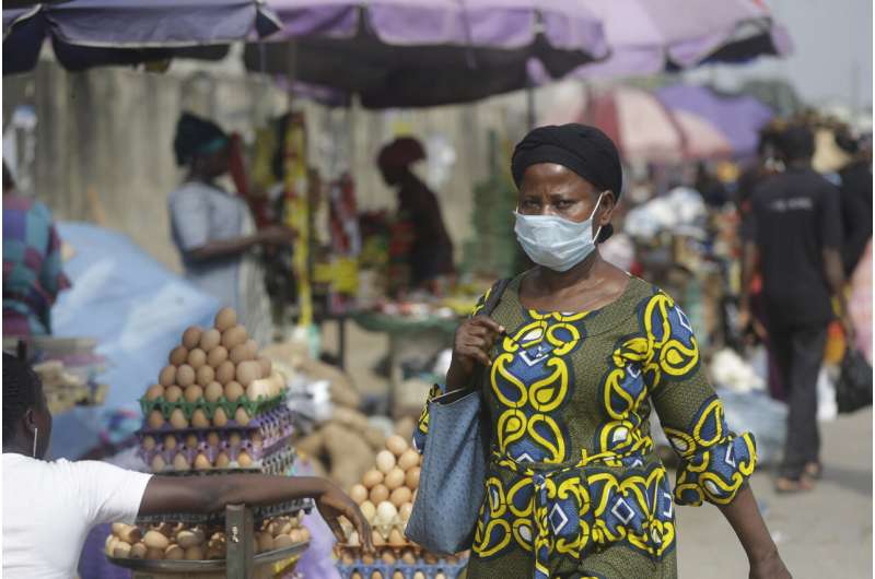 Nigerian scientist studies country's coronavirus variant