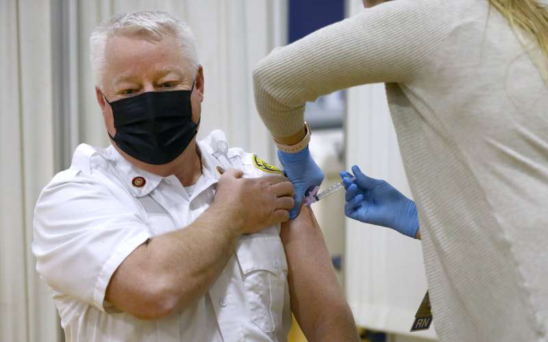 US ramps up vaccinations to get doses to more Americans