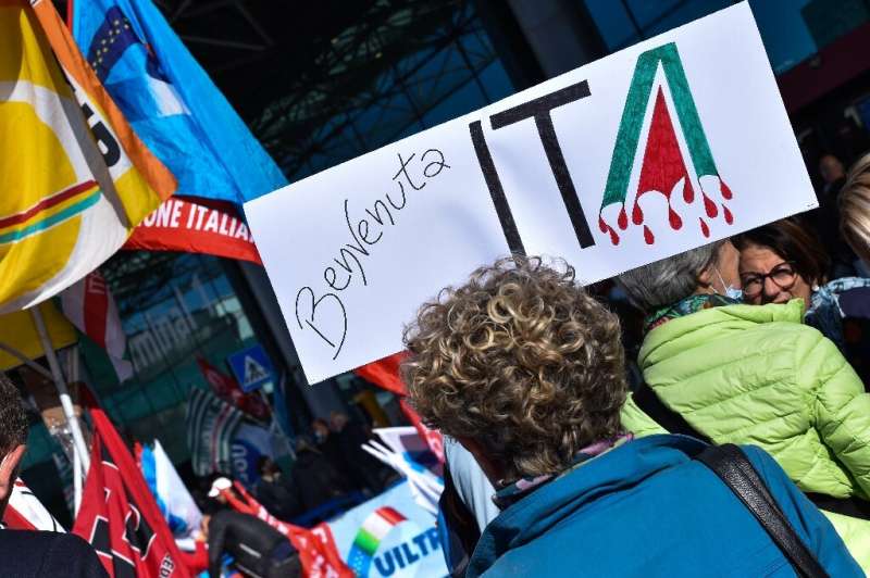 Alitalia unions have held frequent demonstrations, protesting against what they call ITA's proposed &quot;discount contracts&quo