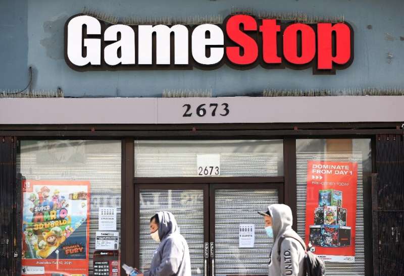 An SEC report questioned whether &quot;game-like&quot; features on some trading apps had contributed to the frenzy over GameStop