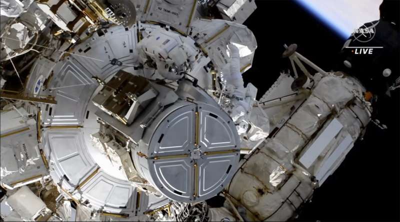 Astronauts tackle more solar panel work in 3rd spacewalk