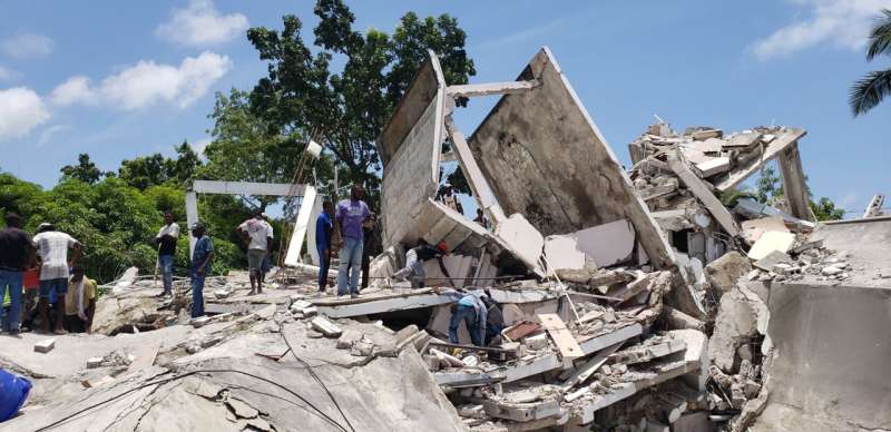 At least 304 dead, 1,800 hurt as powerful quake slams Haiti