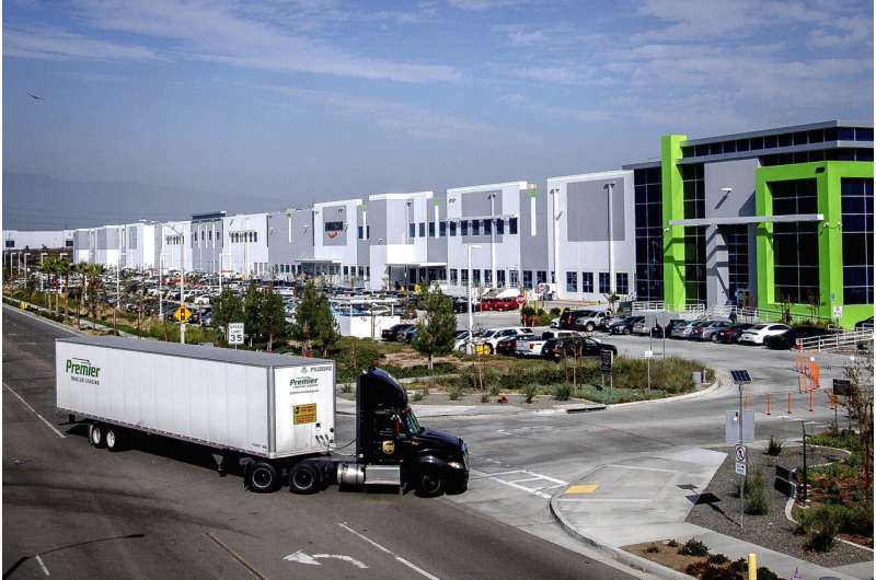 California agency approves warehouse rule for air quality