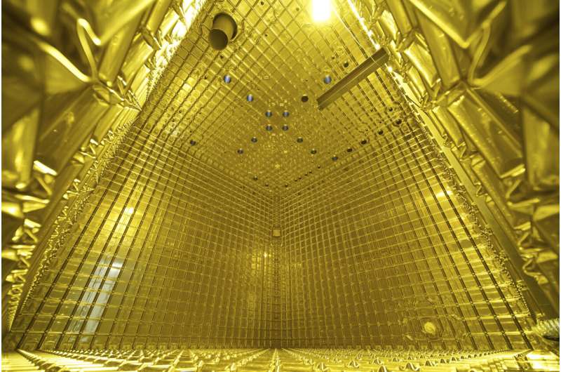 CERN to provide second DUNE cryostat
