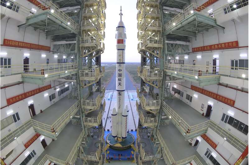 China plans to send three astronauts to the longest manned mission ever