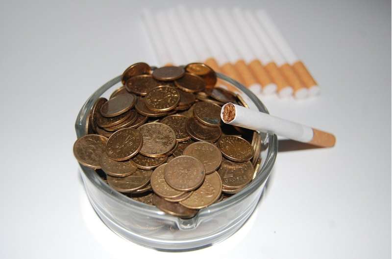 cigarettes money