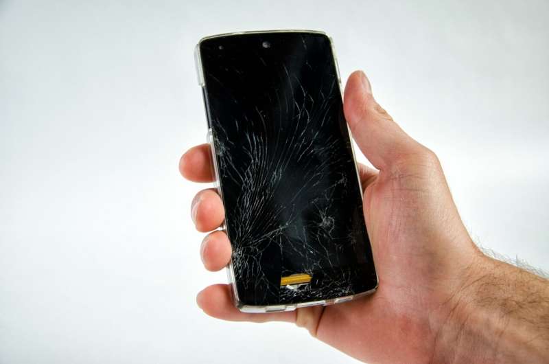 cracked cellphone screen